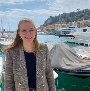 Meet your Posher, Emma